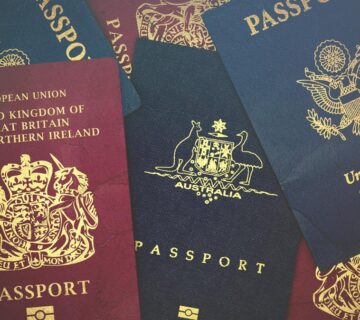 69834161 605 360x320